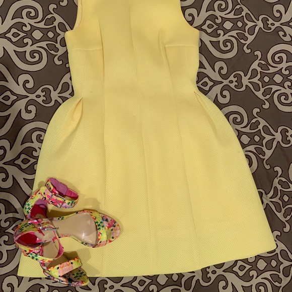 Ready for Spring Dress - Picture 4 of 4